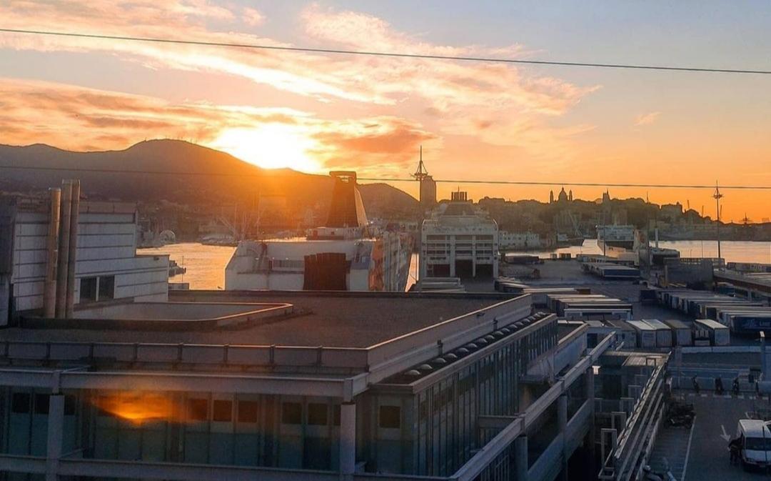Mare E Monti Hotel Genoa Luaran gambar